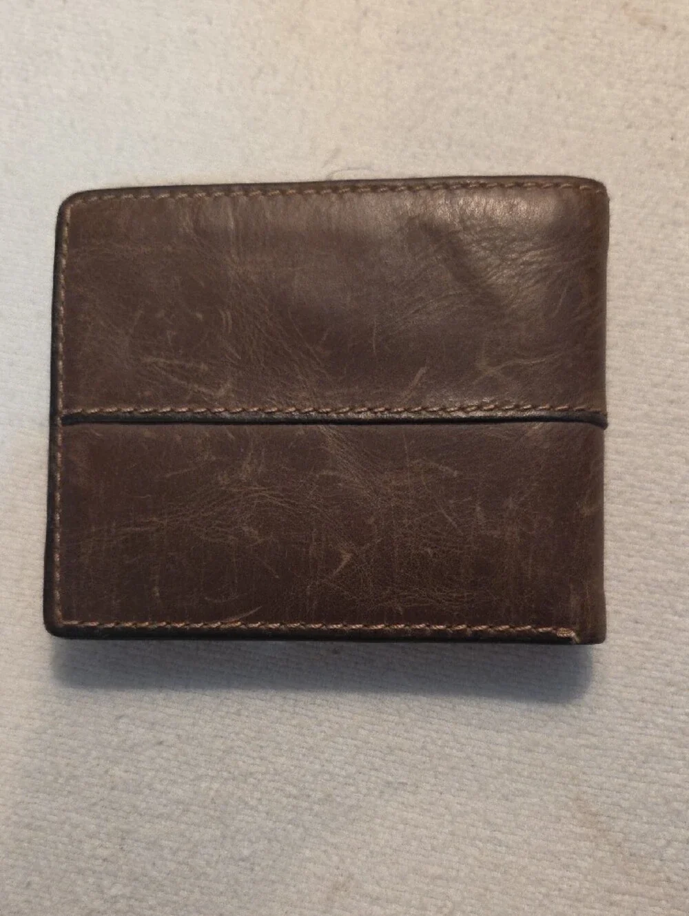 Fossil compact wallet